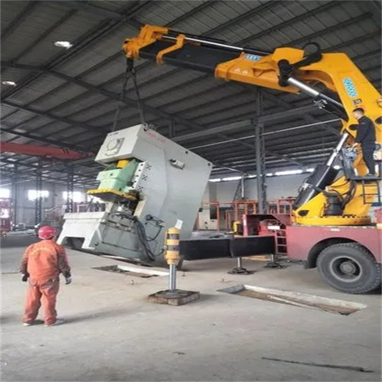 怀化80吨折臂吊车出租附近电话